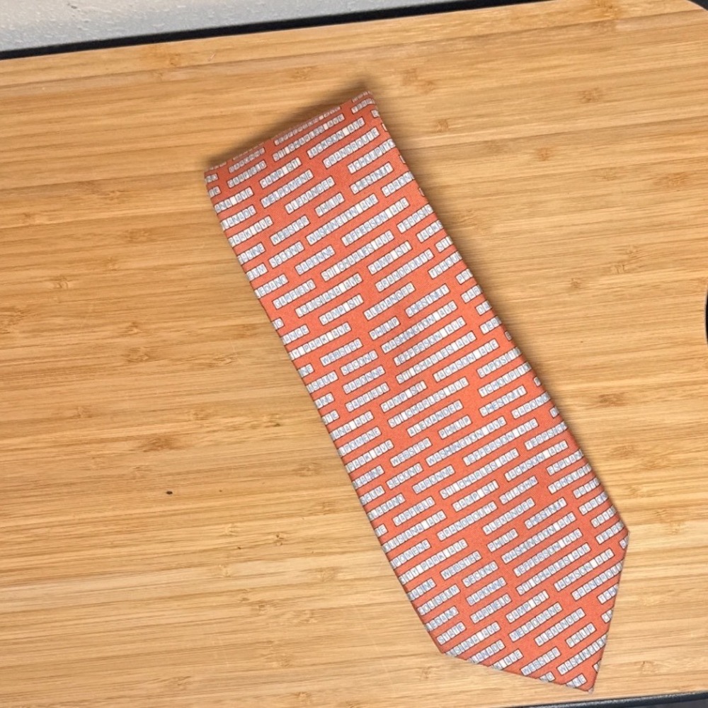 Vineyard Vines Perlis Necktie Orange New Orleans Street Sign Print 100% Silk USA